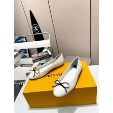 LV flat shoes